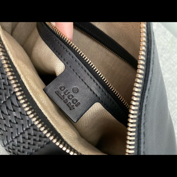 Authentic Gucci Bag!! Excellent condition. - Picture 5 of 8